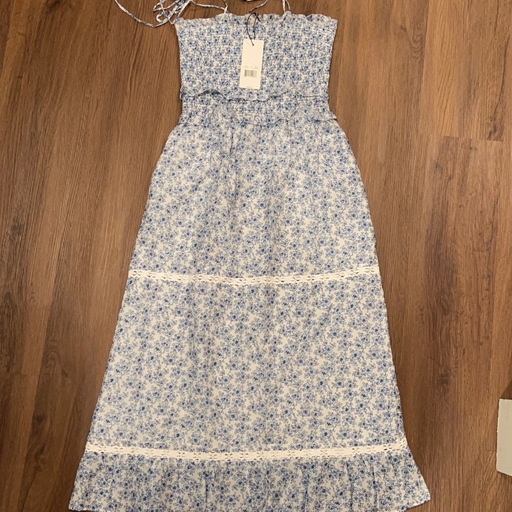 Kisuii smocked Spaghetti strap dress,NWT
